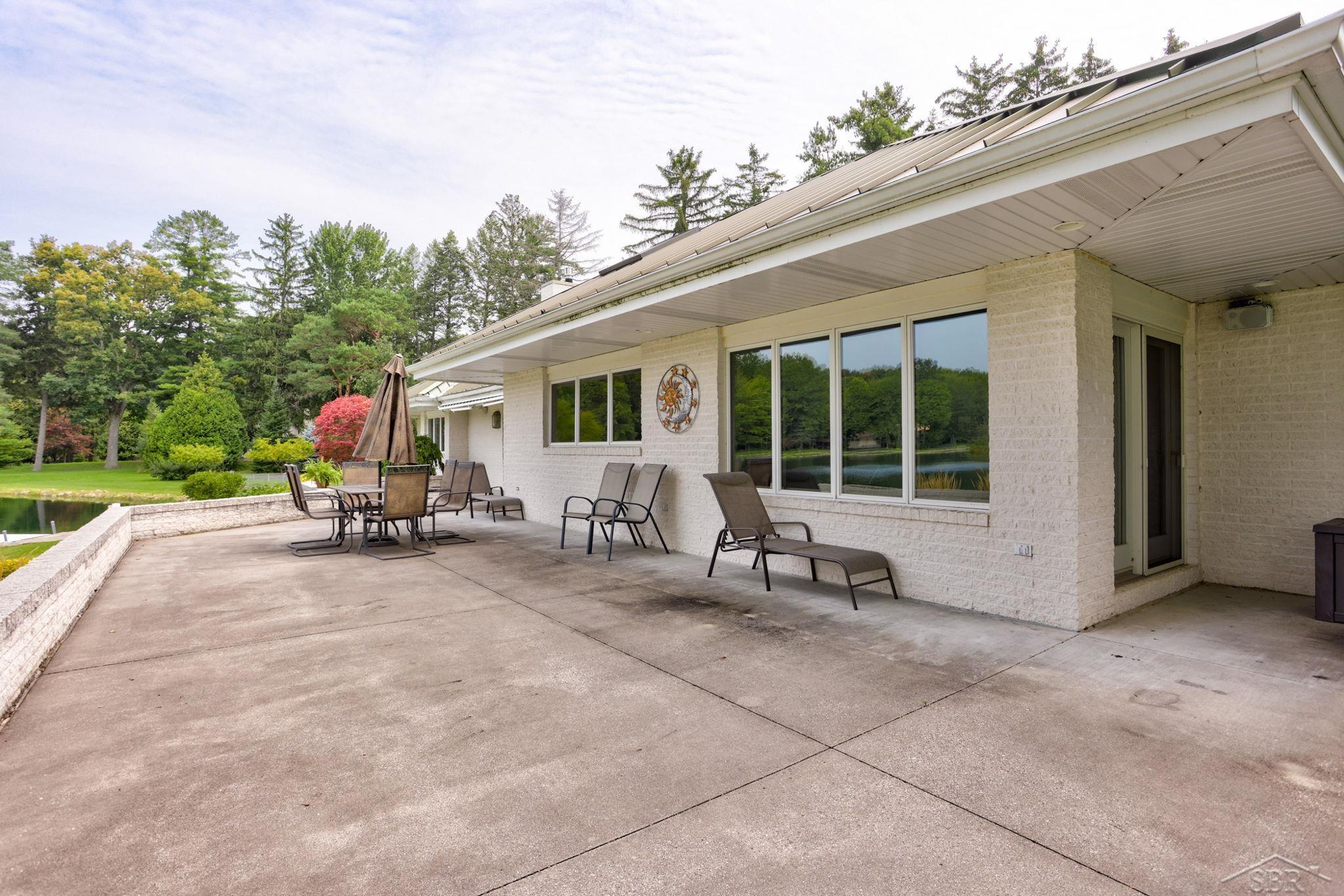 3858 South Graham Road Saginaw, MI 48609 - Photo 48 of 85 50119495-47.JPG