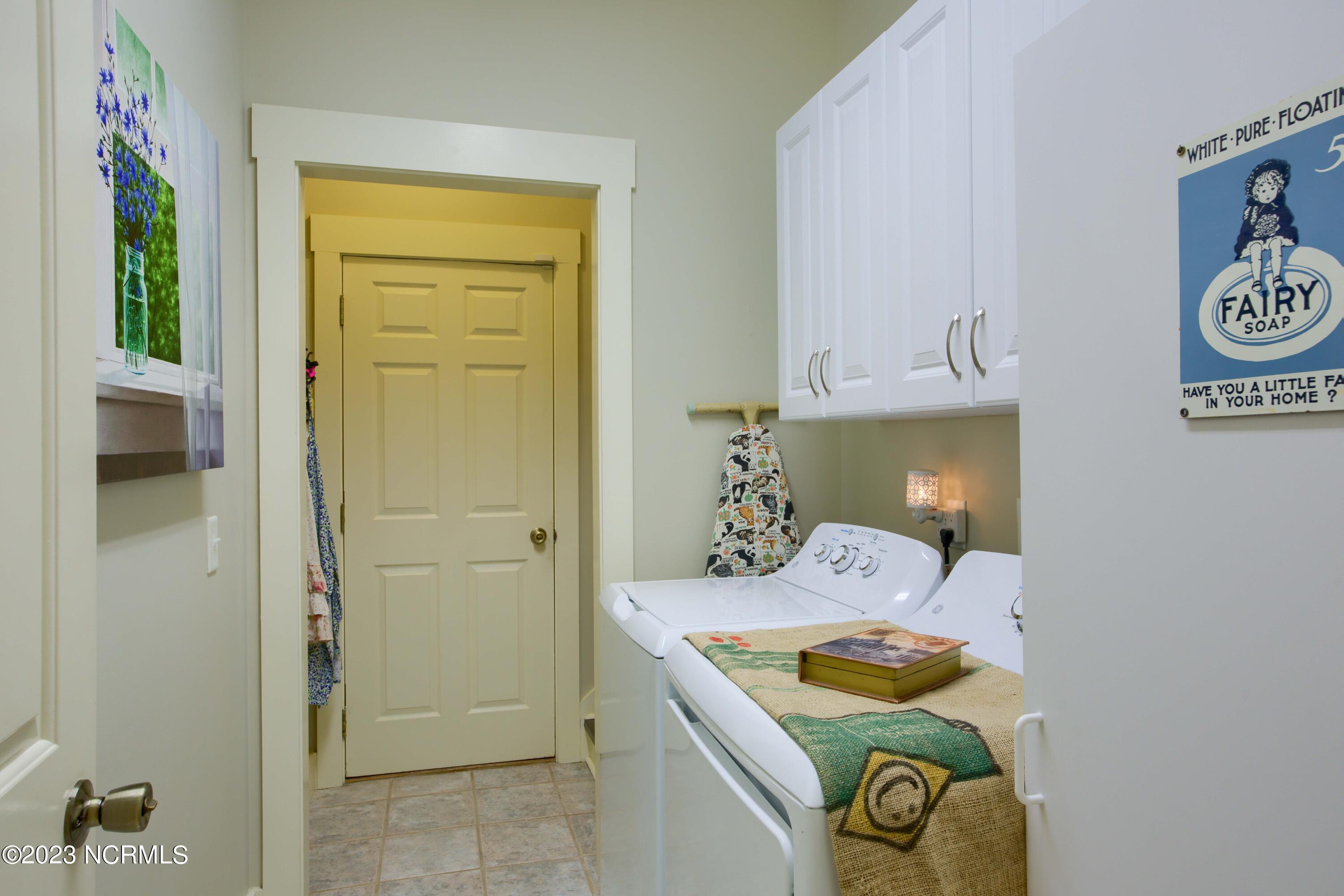 102 Twelve Pointer Road Hampstead, NC 28443 - Photo 23 of 40 Laundry Room