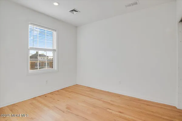 $799,900 | 23 Carlton Street South, Edison, NJ 08837