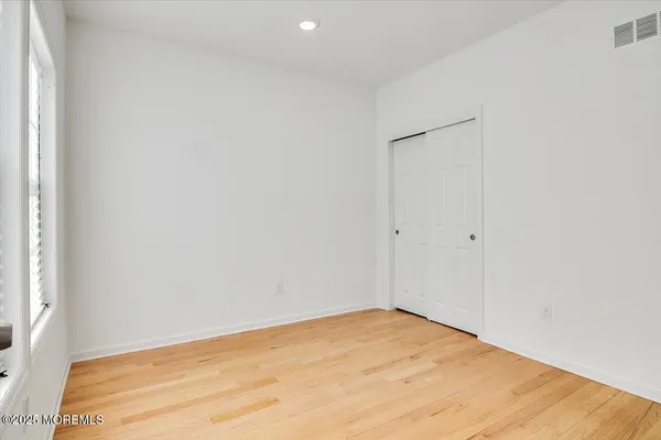 $799,900 | 23 Carlton Street South, Edison, NJ 08837