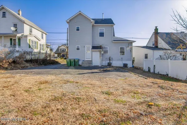 $799,900 | 23 Carlton Street South, Edison, NJ 08837