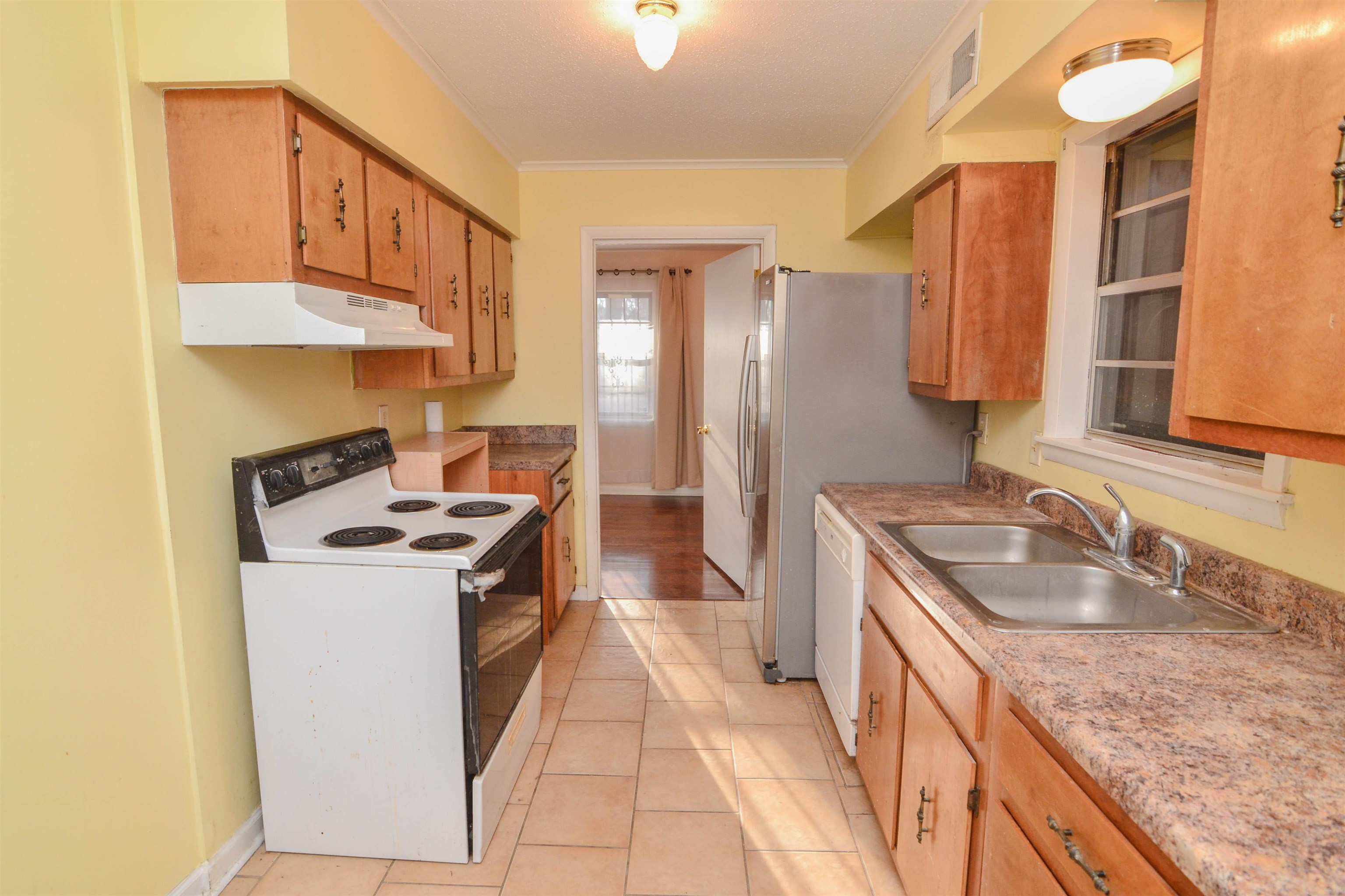 732 Westview Road Memphis, TN 38109 - Photo 6 of 18 Gallery Image 6