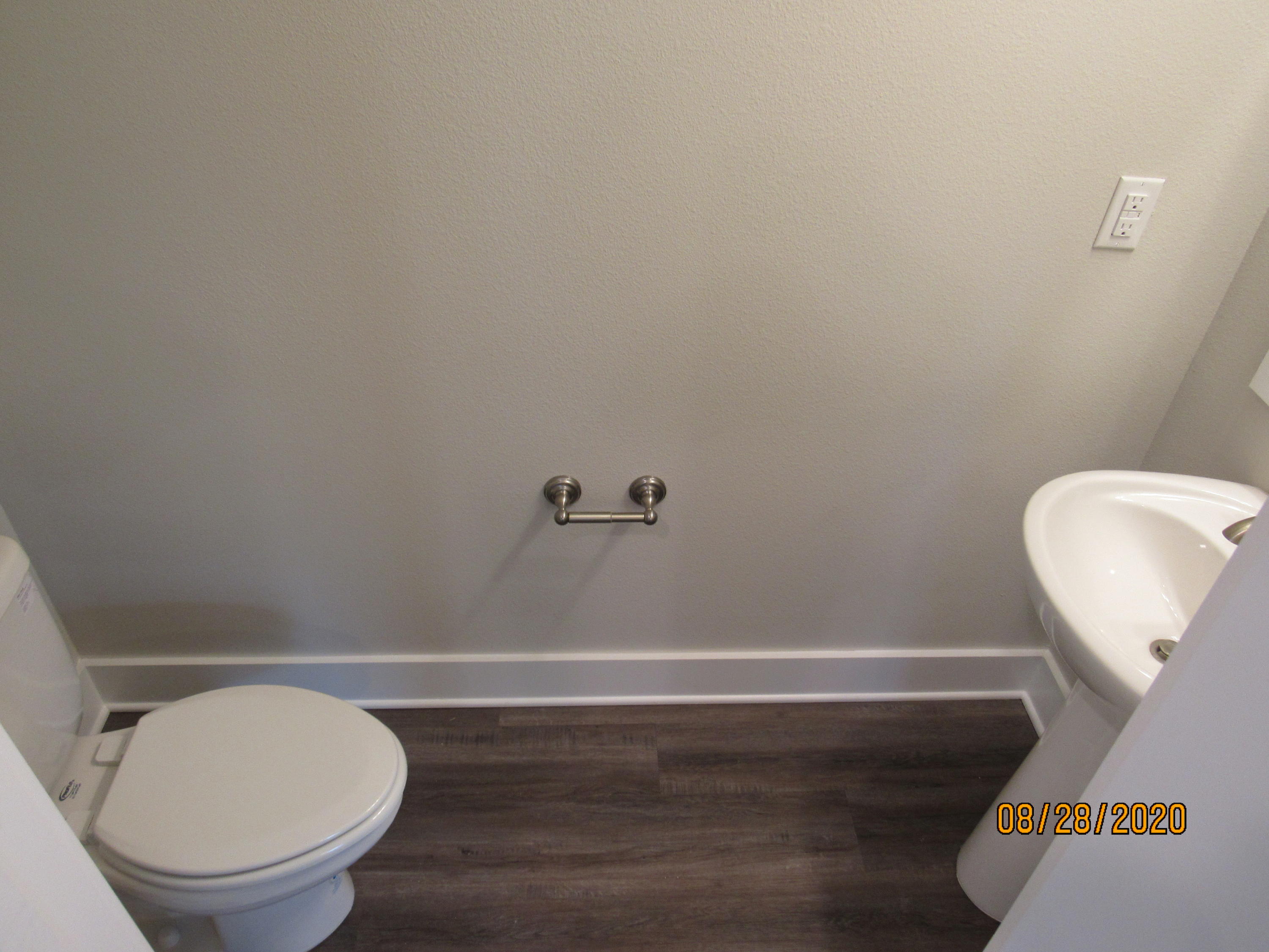 75 South Sand Palm Road Freeport, FL 32439 - Photo 6 of 18 a bathroom with a toilet and a view