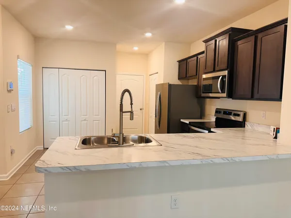 $1,700 | 9549 Star Drive, Jacksonville, FL 32256