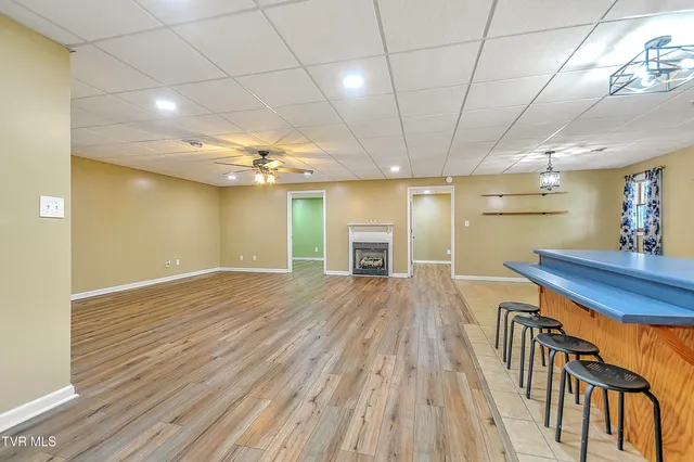 $899,000 | 476 Sportsman Dock Road, Piney Flats, TN 37686