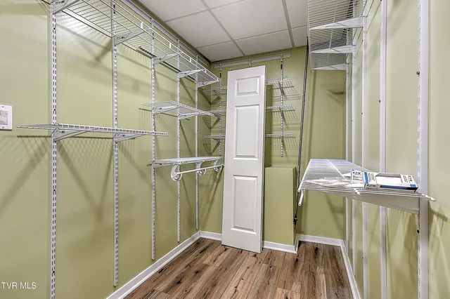 $899,000 | 476 Sportsman Dock Road, Piney Flats, TN 37686