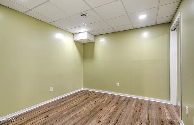 $899,000 | 476 Sportsman Dock Road, Piney Flats, TN 37686