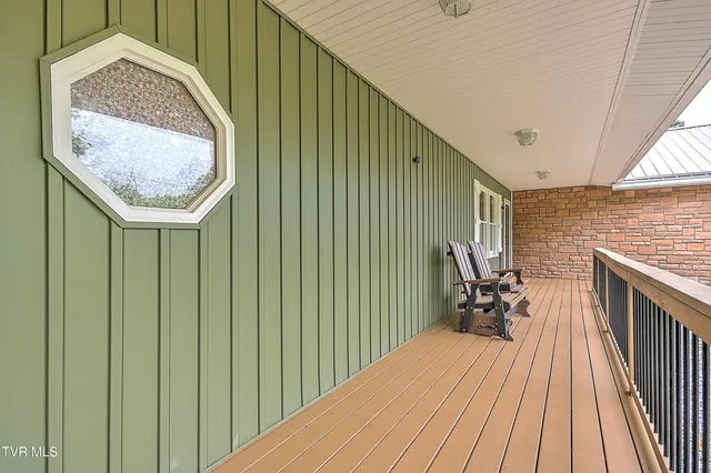 $899,000 | 476 Sportsman Dock Road, Piney Flats, TN 37686