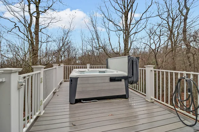 $695,000 | 33 Hemlock Court, Crossville, TN 38558