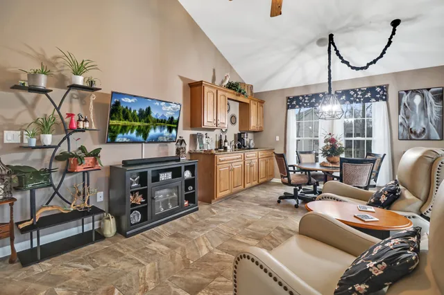 $695,000 | 33 Hemlock Court, Crossville, TN 38558