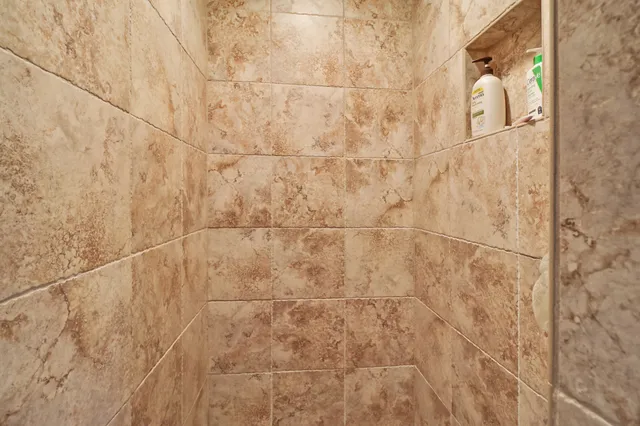 $695,000 | 33 Hemlock Court, Crossville, TN 38558