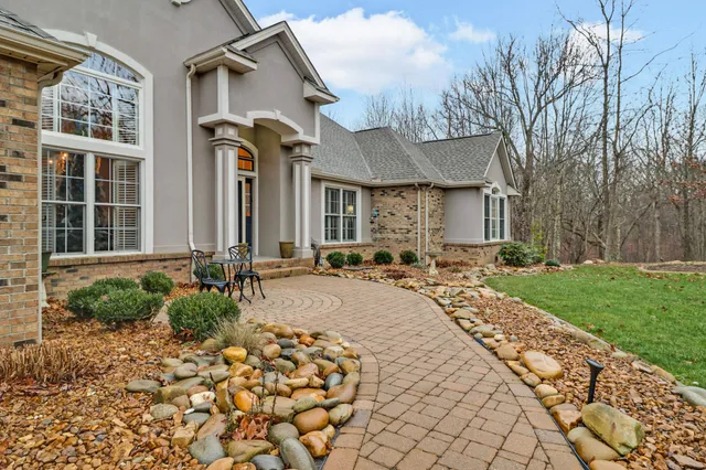 $695,000 | 33 Hemlock Court, Crossville, TN 38558