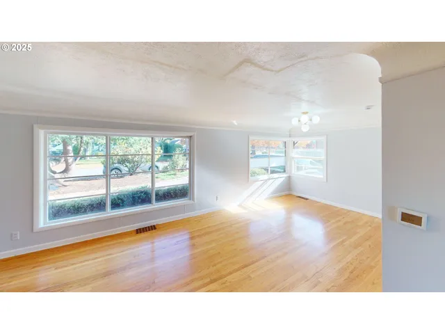 $419,900 | 1623 Northeast 104th Avenue, Portland, OR 97220