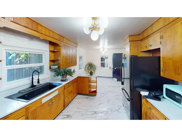 $419,900 | 1623 Northeast 104th Avenue, Portland, OR 97220