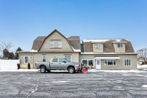 $1,000,000 | 513 North Duluth Avenue, Sturgeon Bay, WI 54235