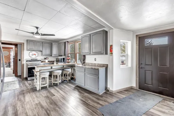 $1,000,000 | 513 North Duluth Avenue, Sturgeon Bay, WI 54235