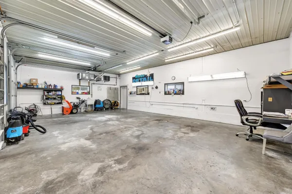 $1,000,000 | 513 North Duluth Avenue, Sturgeon Bay, WI 54235