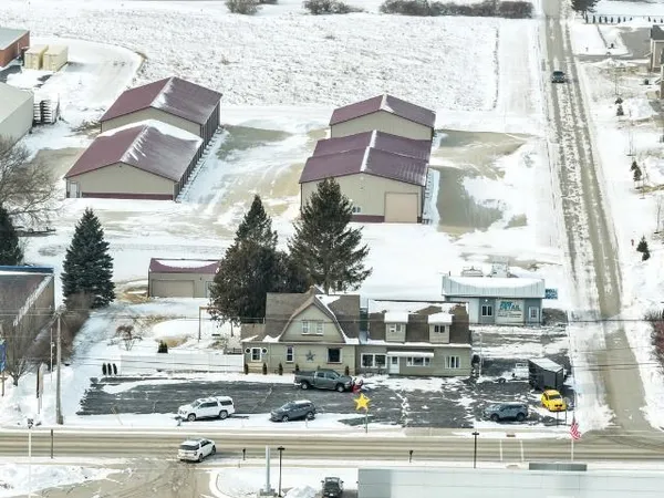 $1,000,000 | 513 North Duluth Avenue, Sturgeon Bay, WI 54235