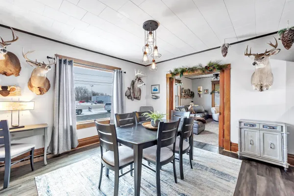 $1,000,000 | 513 North Duluth Avenue, Sturgeon Bay, WI 54235