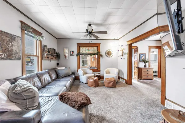 $1,000,000 | 513 North Duluth Avenue, Sturgeon Bay, WI 54235