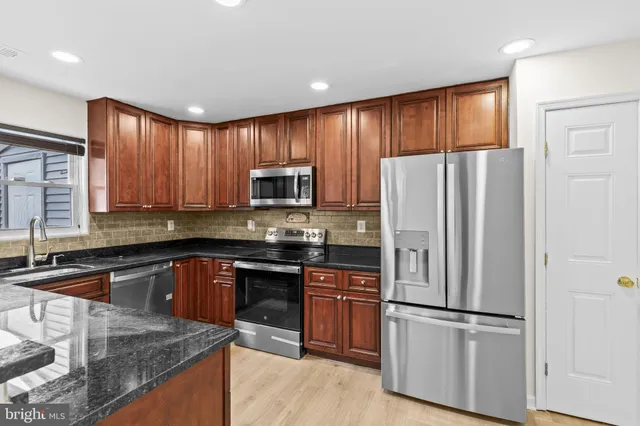 $359,900 | 7724 Swan Terrace, Landover, MD 20785