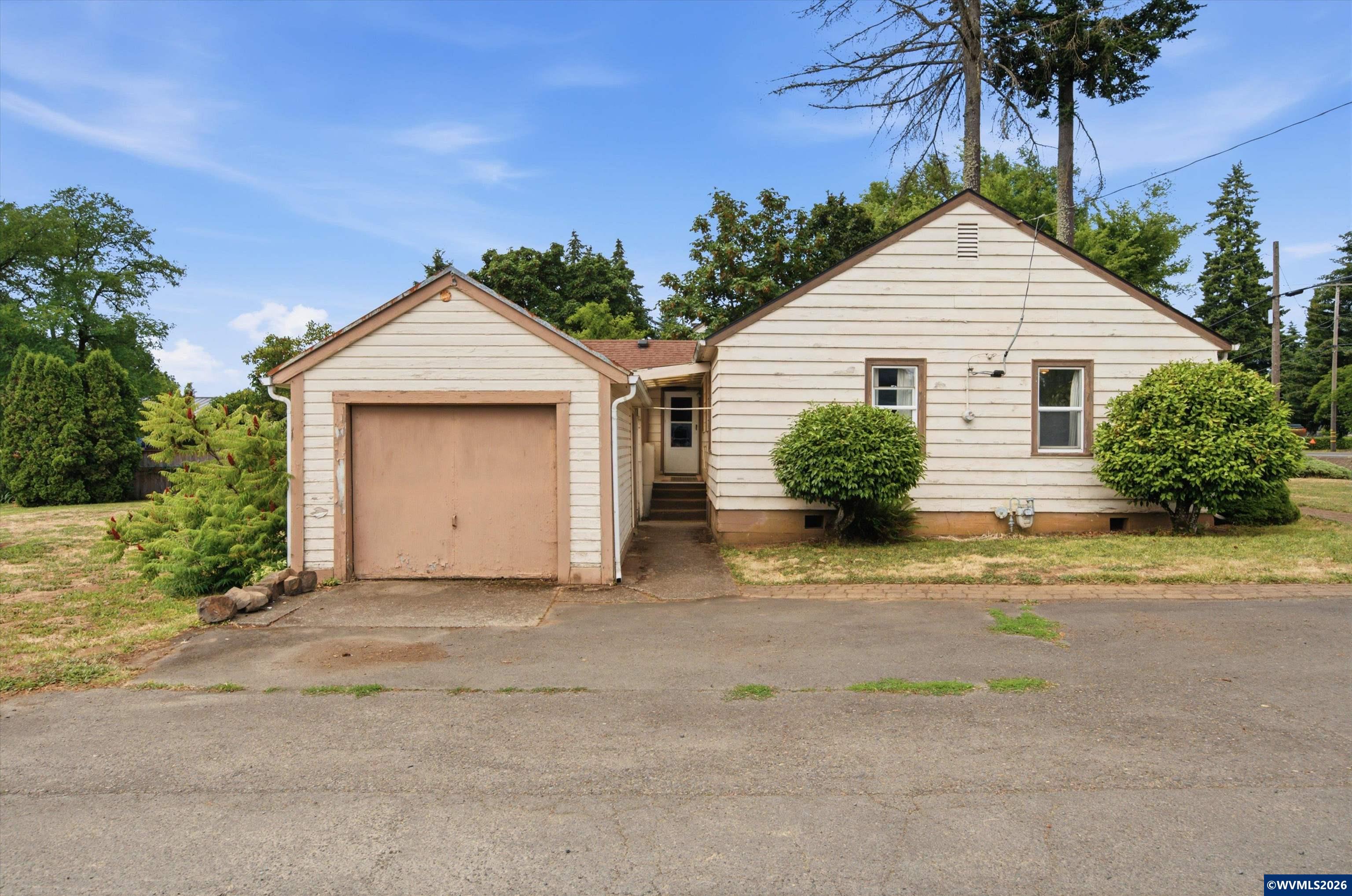 1285 East Ellendale Avenue Dallas, OR 97338 - Photo 3 of 24