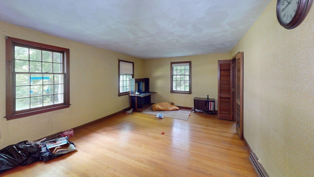 8 Pennock Road Chelmsford, MA 01824 - Photo 11 of 16
