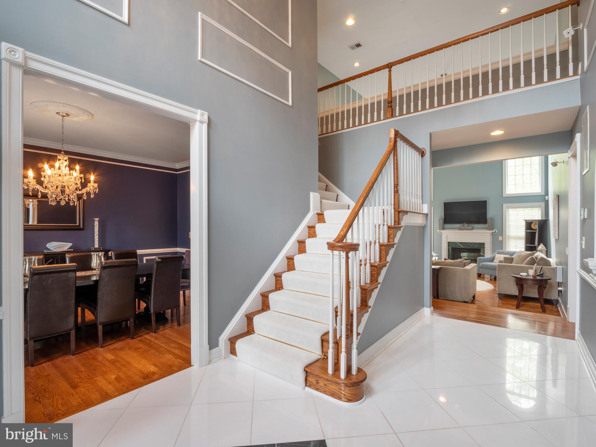 848 Seneca Road Great Falls, VA 22066 - Photo 2 of 52 Gallery Image 2