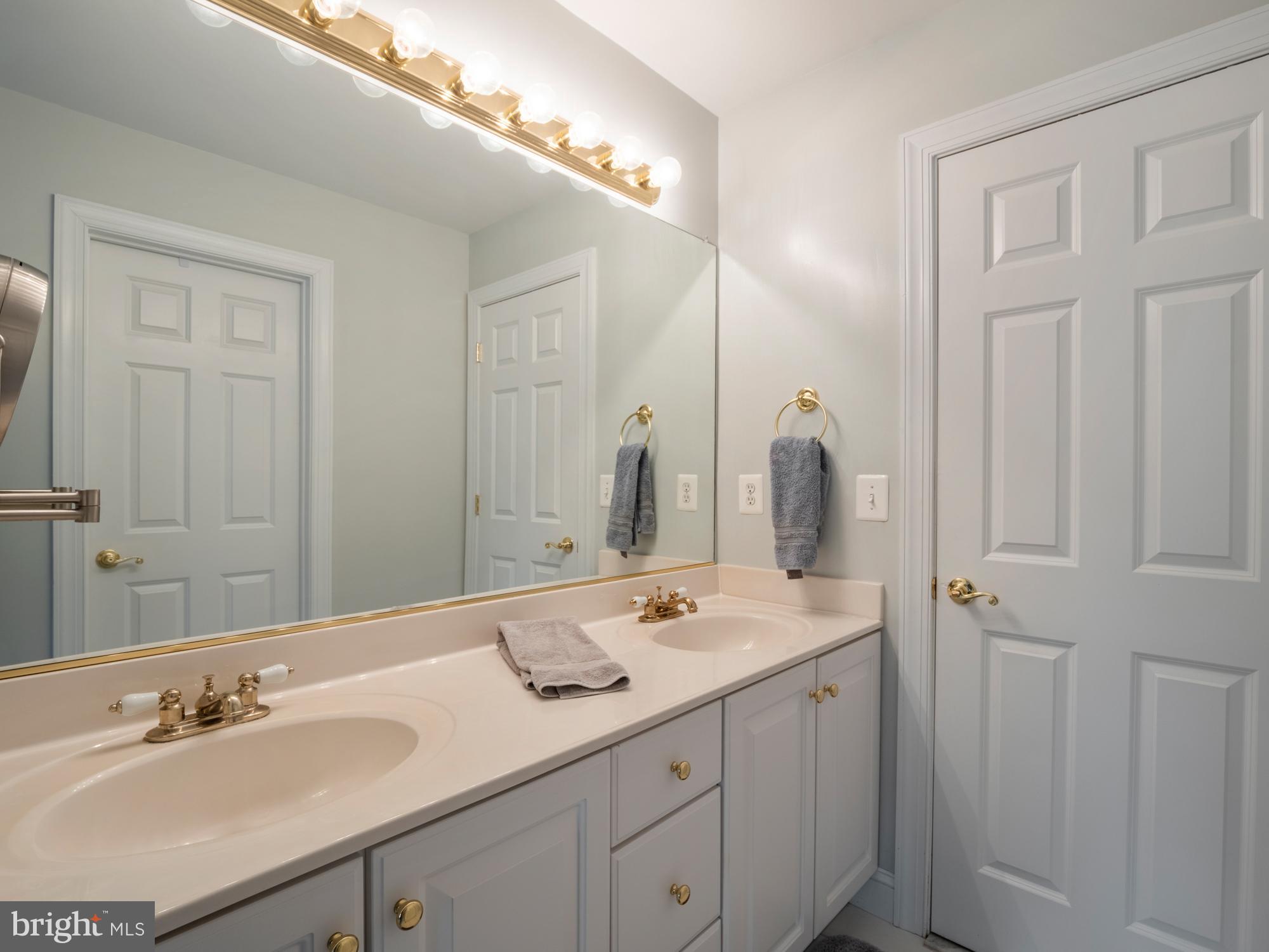 848 Seneca Road Great Falls, VA 22066 - Photo 35 of 52 Gallery Image 35