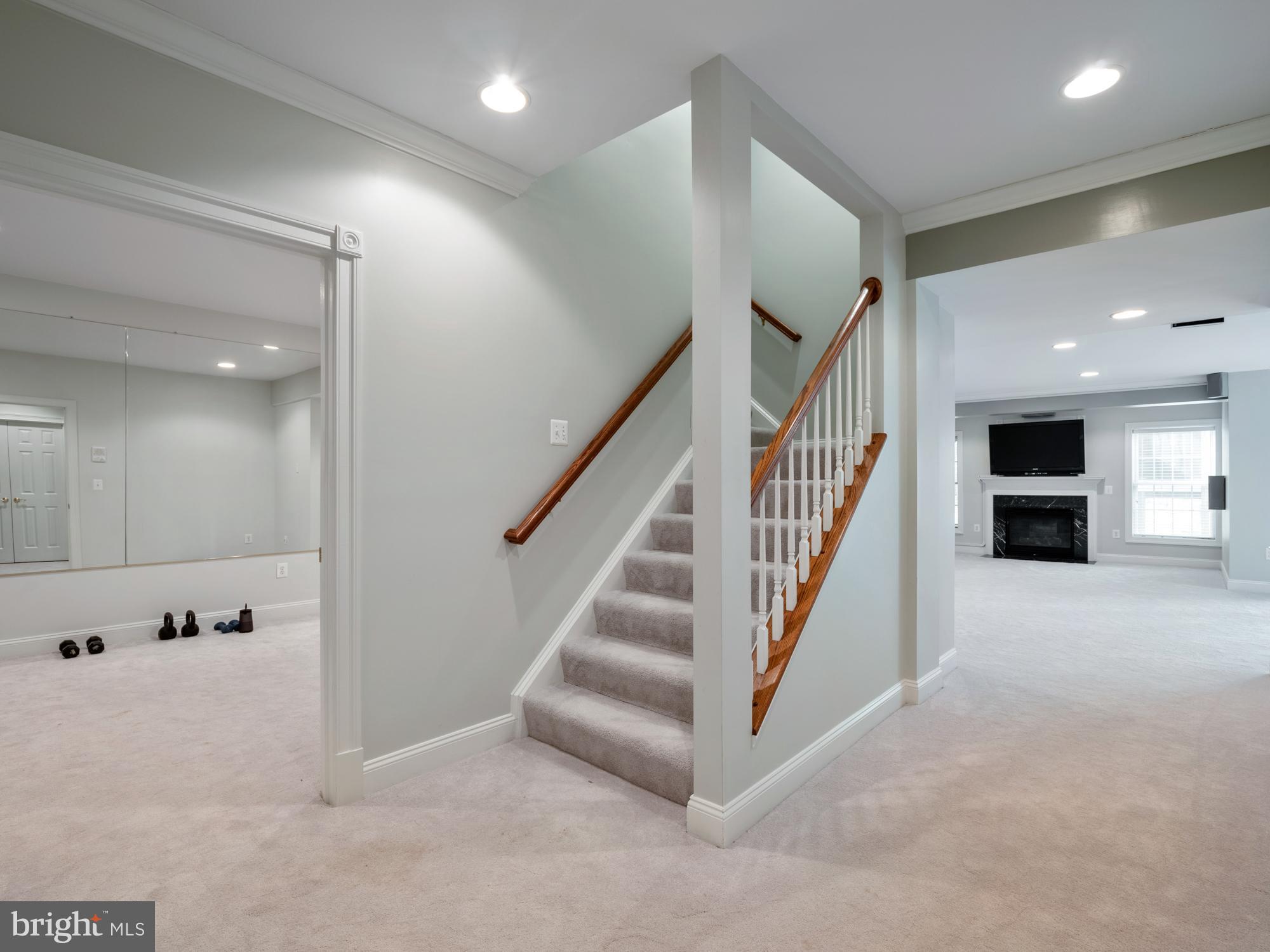 848 Seneca Road Great Falls, VA 22066 - Photo 39 of 52 Gallery Image 39