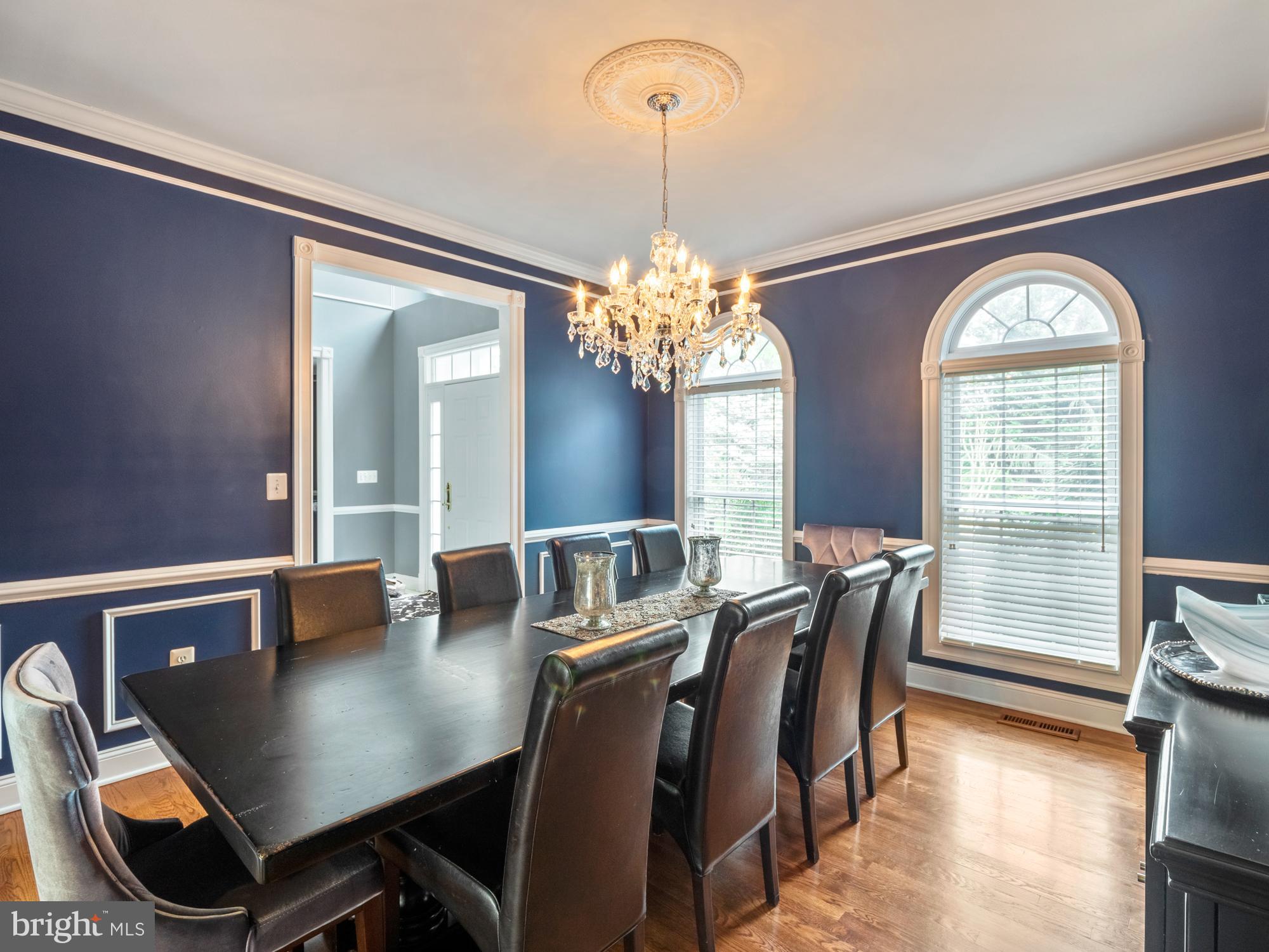 848 Seneca Road Great Falls, VA 22066 - Photo 7 of 52 Gallery Image 7
