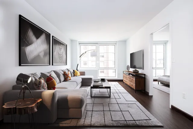$7,710 | 138 East 12th Street, Unit 2G | Greenwich Village