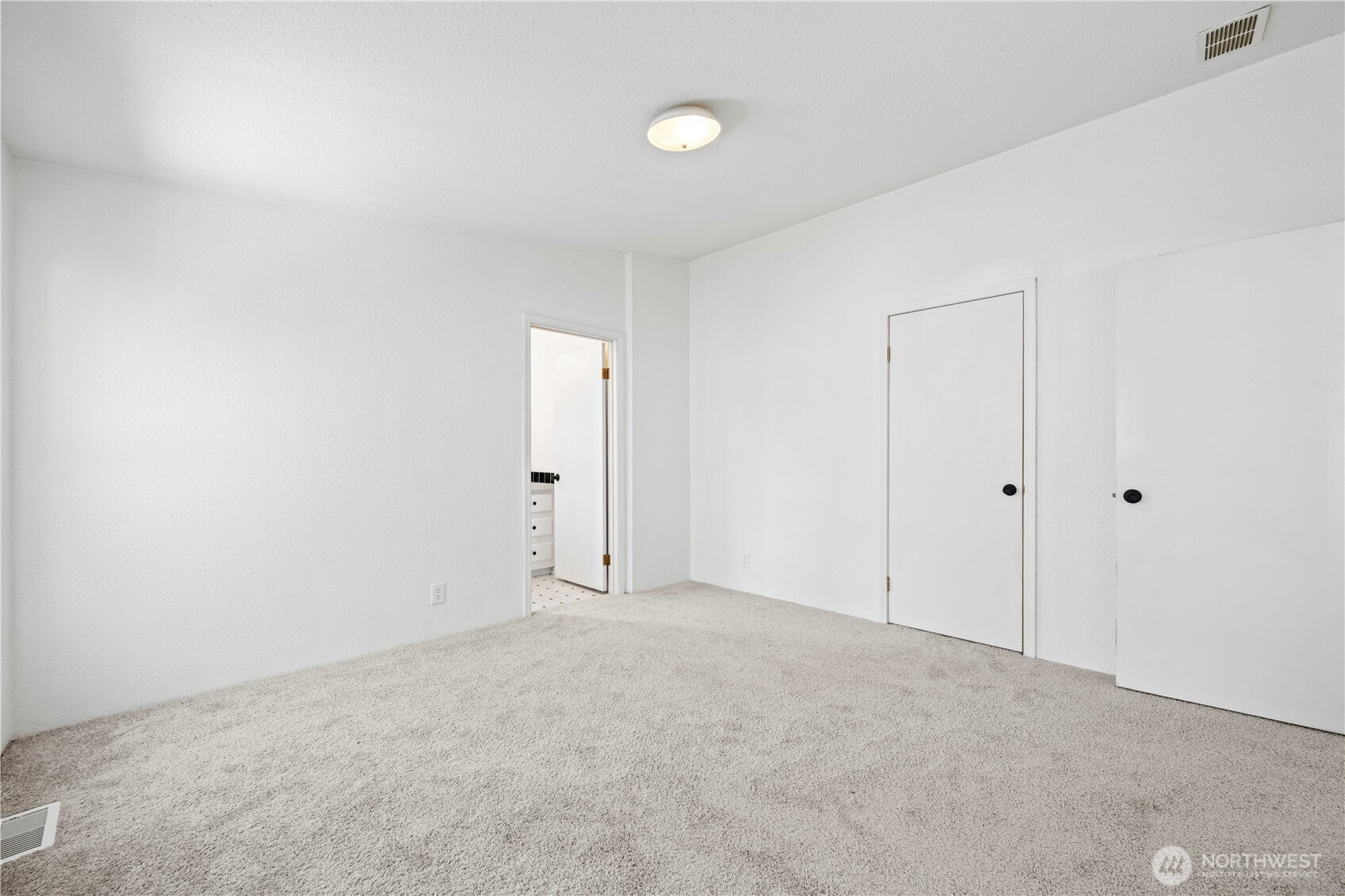 11100 4th Avenue West, Unit 22 Everett, WA 98204 - Photo 20 of 29