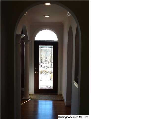 106 Craig Circle Clanton, AL 35045 - Photo 2 of 32