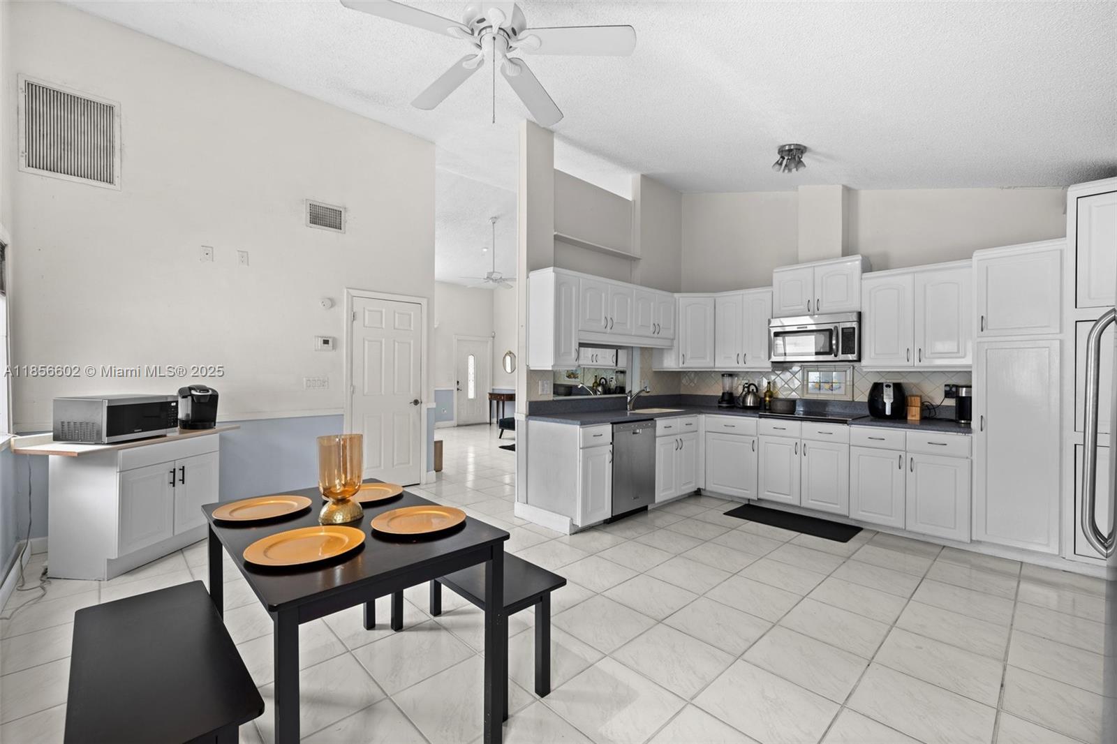 8176 Scenic Turn Boca Raton, FL 33433 - Photo 16 of 60