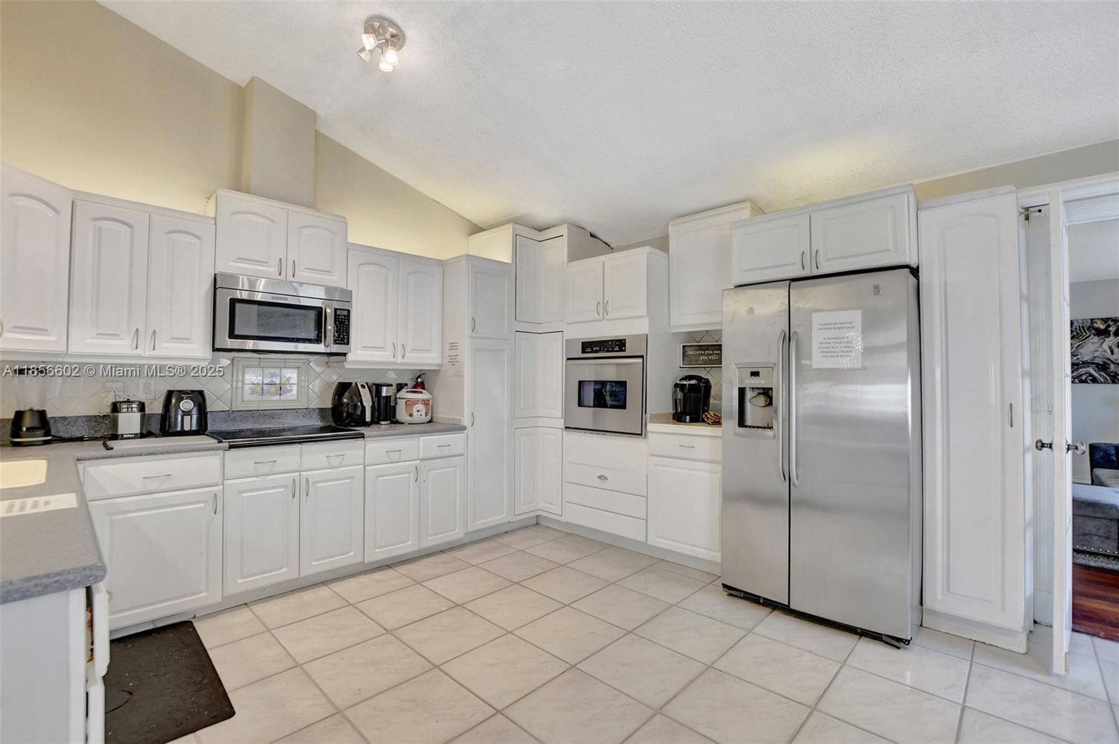 8176 Scenic Turn Boca Raton, FL 33433 - Photo 17 of 60