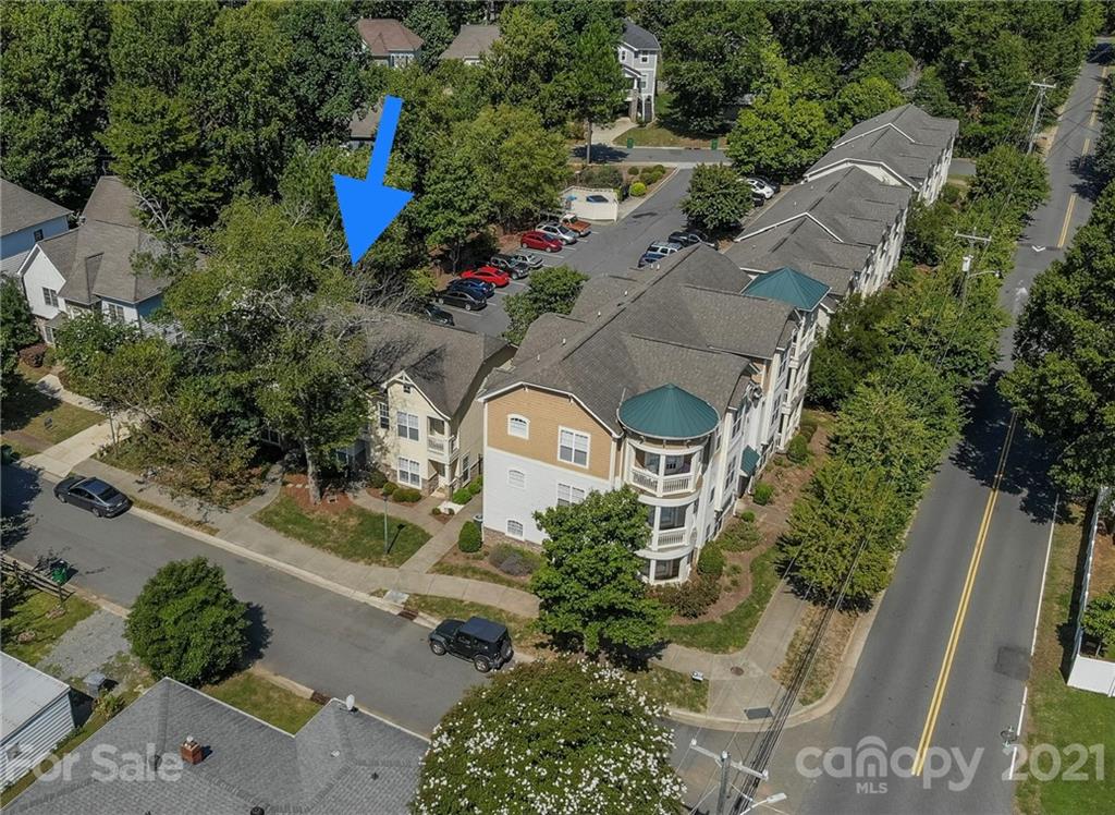 833 Millbrook Road, Unit 833 Charlotte, NC 28211 - Photo 22 of 23 an aerial view of a house