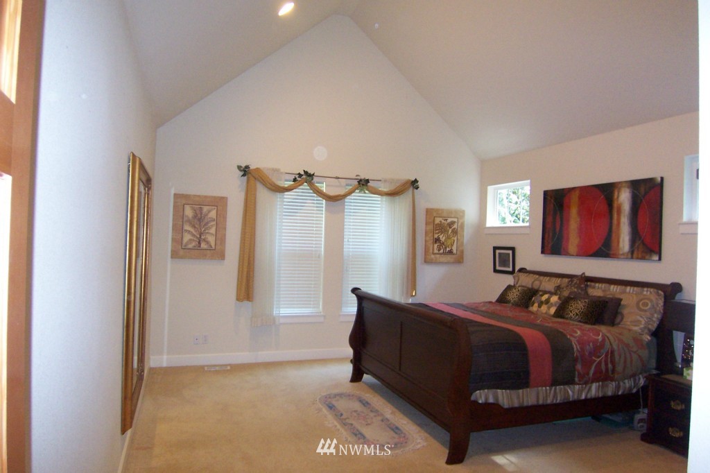 3337 Arvick Road Southeast Port Orchard, WA 98366 - Photo 11 of 23 Gallery Image 11