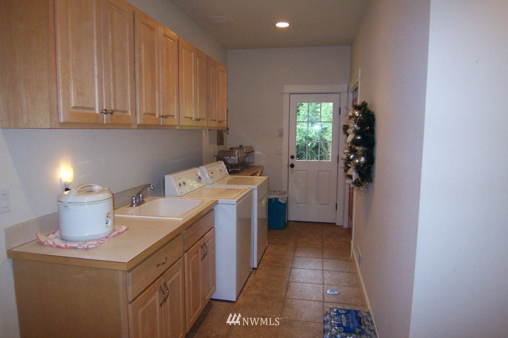 3337 Arvick Road Southeast Port Orchard, WA 98366 - Photo 19 of 23 Gallery Image 19