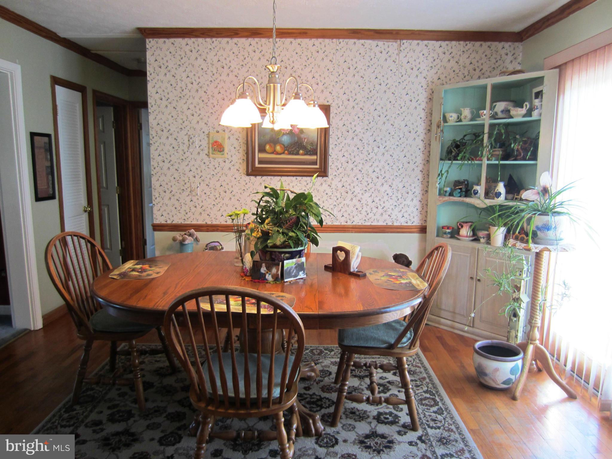 39159 Rodeffer Road Lovettsville, VA 20180 - Photo 12 of 30 Dining Room