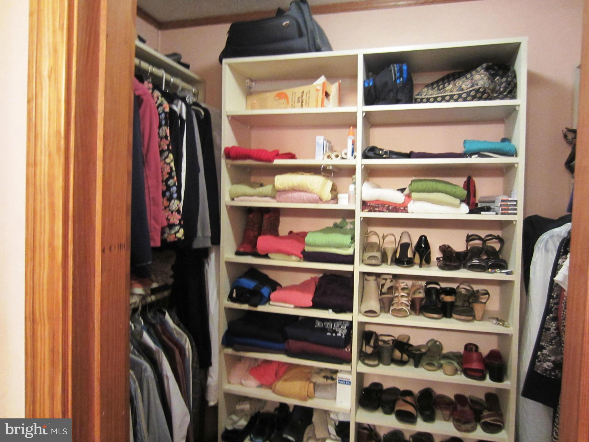 39159 Rodeffer Road Lovettsville, VA 20180 - Photo 17 of 30 Bedroom Master Closet