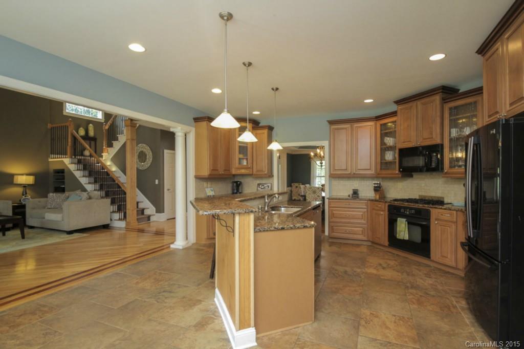 6698 Maple Spring Court Denver, NC 28037 - Photo 9 of 24 Gallery Image 9