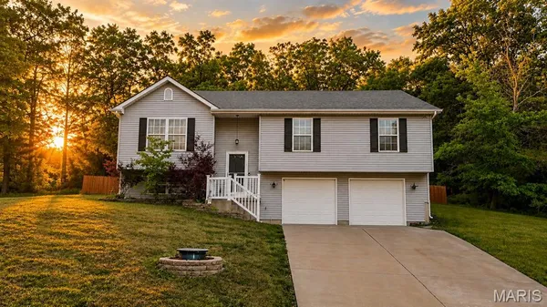 $307,000 | 10318 Timber Hill Drive, Hillsboro, MO 63050
