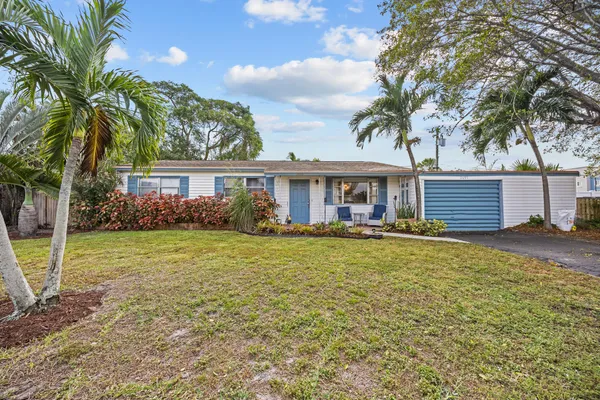 $375,000 | 2695 Hayden Drive, Palm Springs, FL 33461