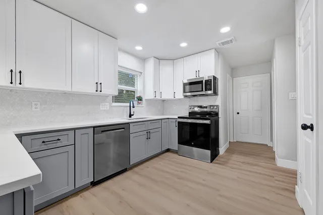 $2,200 | 21211 Slippery Creek Lane, Spring, TX 77388