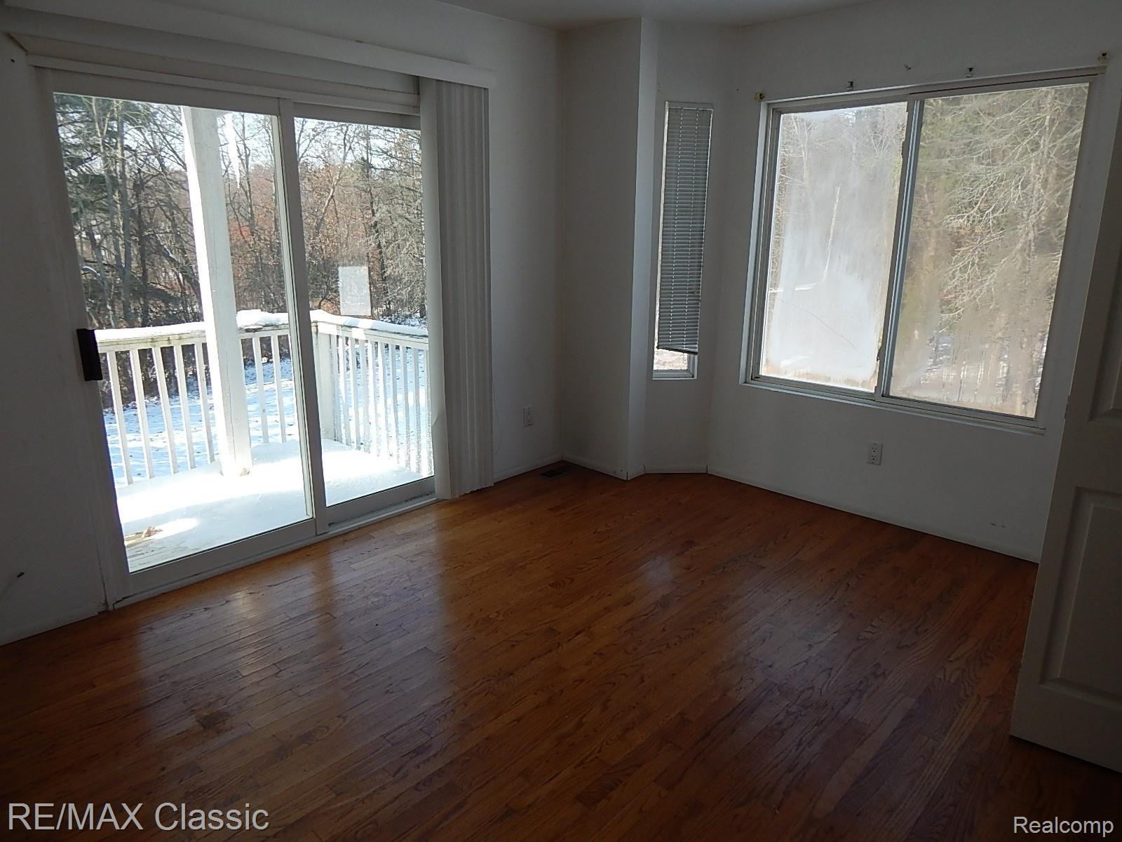 7355 Eagle Road Davisburg, MI 48350 - Photo 15 of 21 DSCN2407.JPG