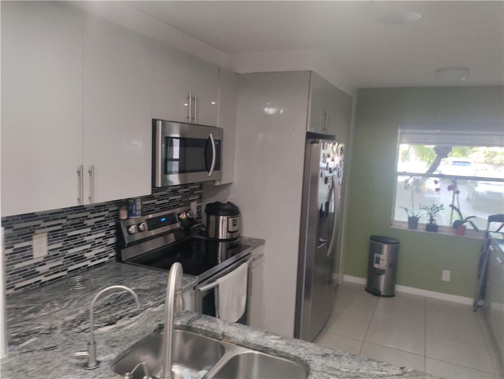 357 North Rock Island Road, Unit 101 Margate, FL 33063 - Photo 5 of 32 Photo 5