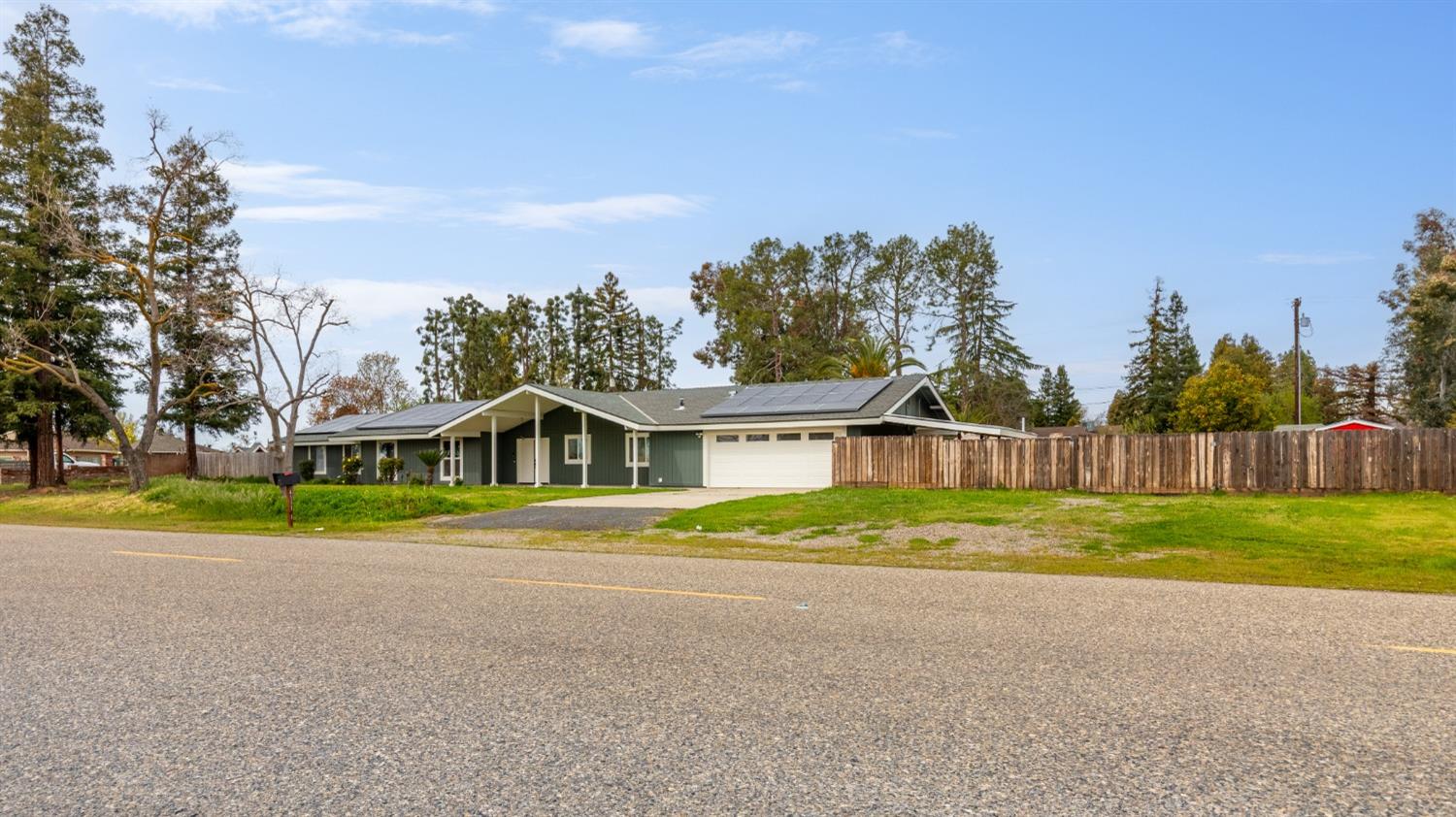 41111 Ave 11 Madera, CA 93636 - Photo 1 of 38