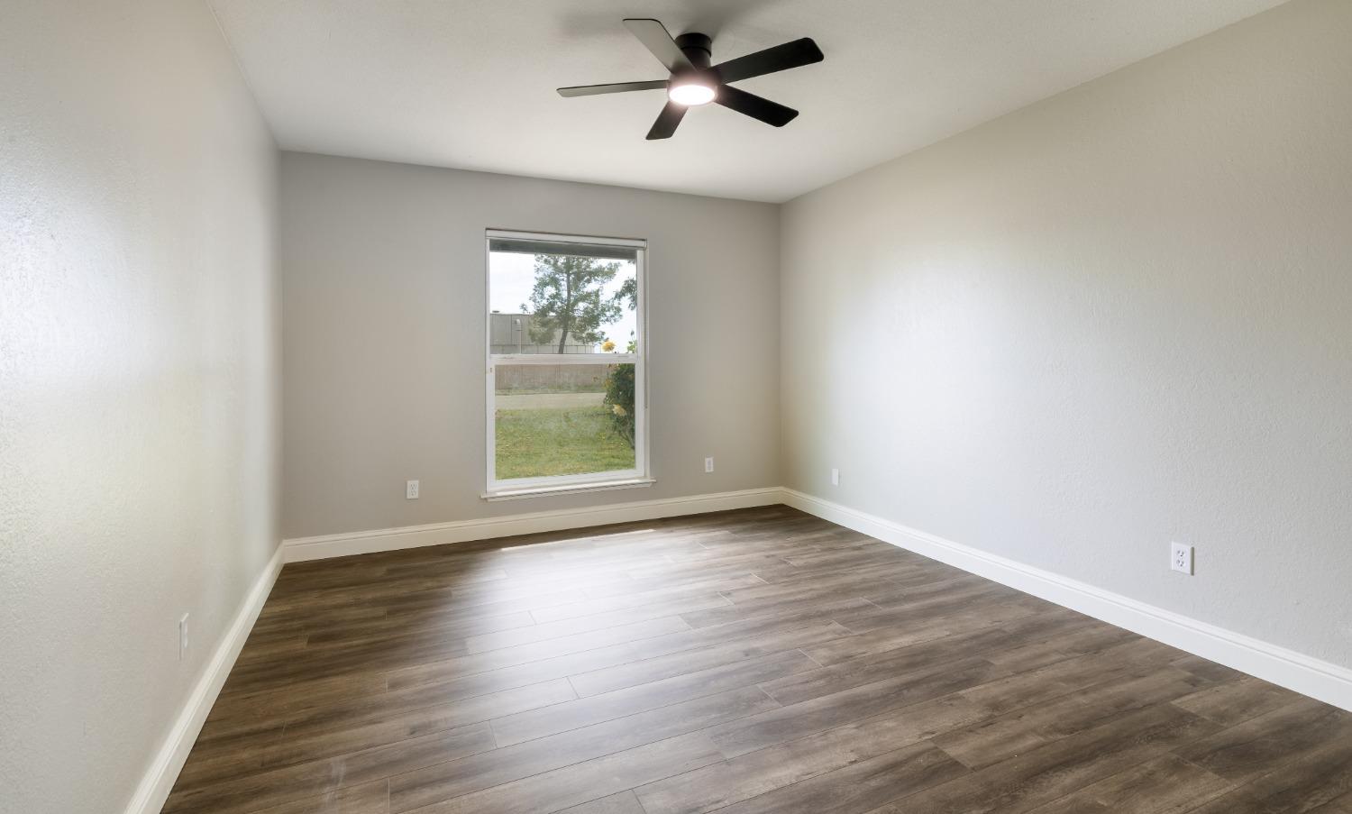 41111 Ave 11 Madera, CA 93636 - Photo 18 of 38