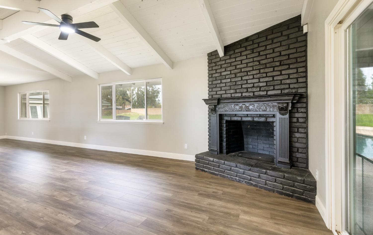 41111 Ave 11 Madera, CA 93636 - Photo 7 of 38